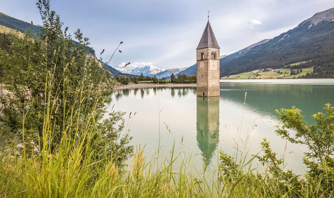 sommer-reschensee-kirchturm-vinschgauidm06991mala