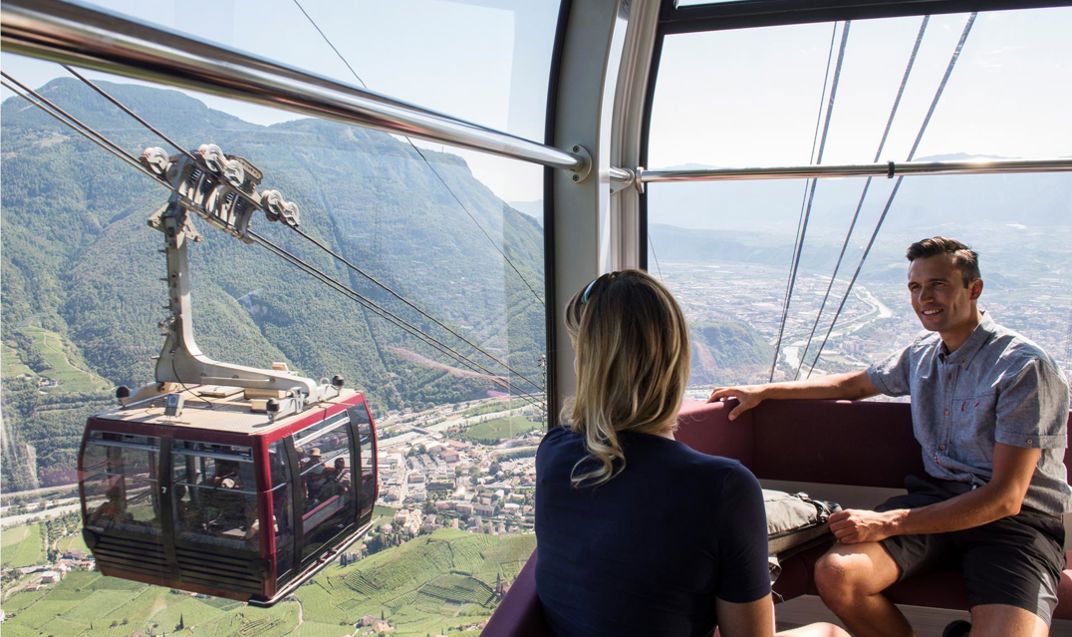 sommer-kultur-stadt-bozen-ritten-seilbahn-suedtirols-sueden-idm3416alfi